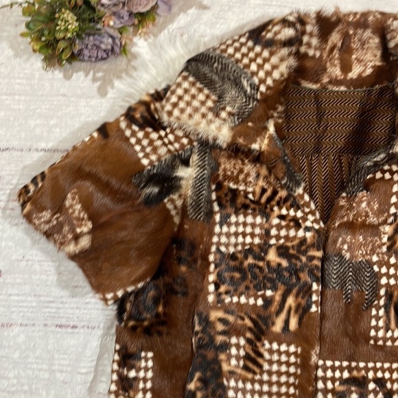 Tuleh Brown Patterned Chinchilla Real Fur Short Sleeve Jacket - Picture 3 of 12